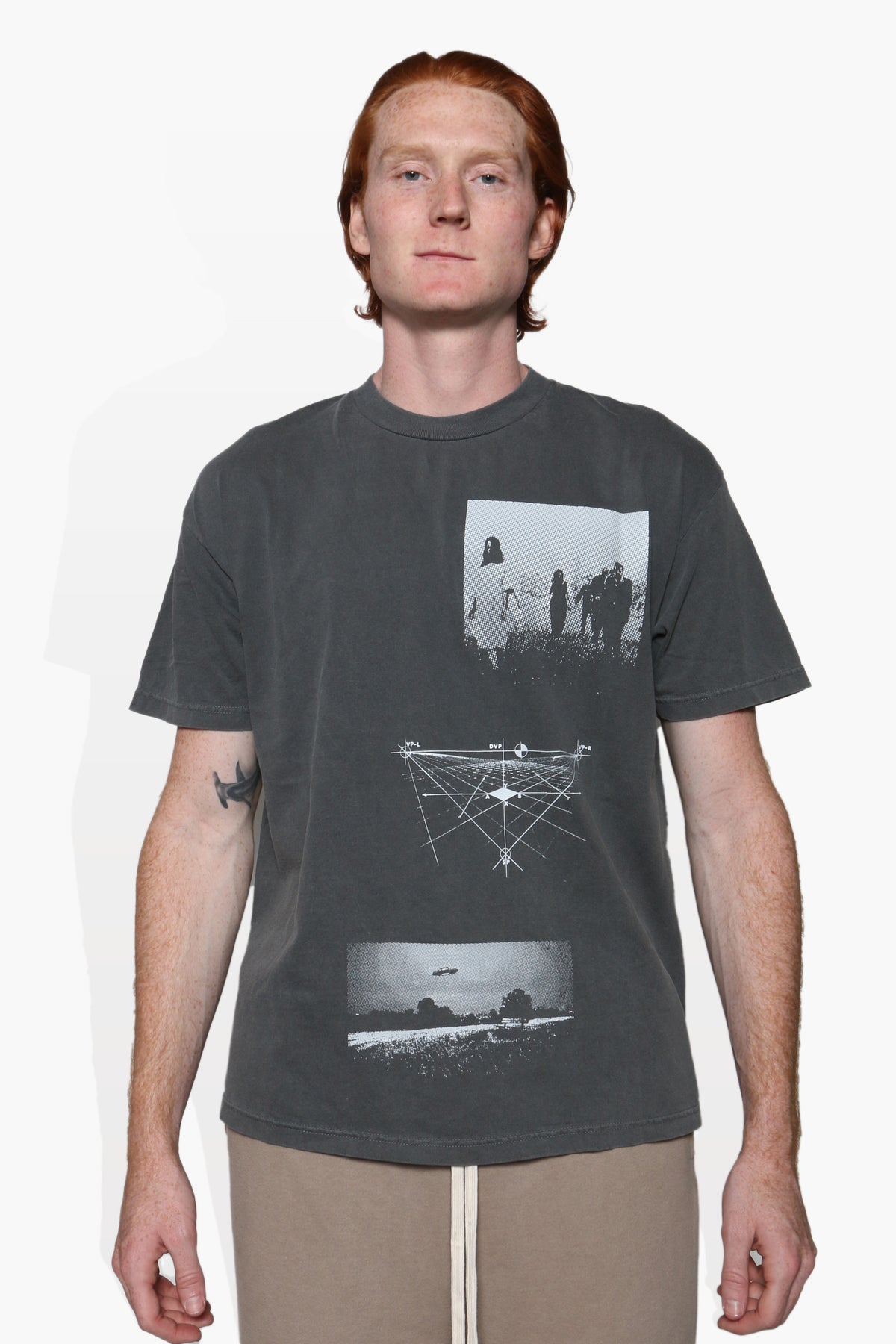 Perspective T BLACK KNITS | GRAPHIC THE CELECT