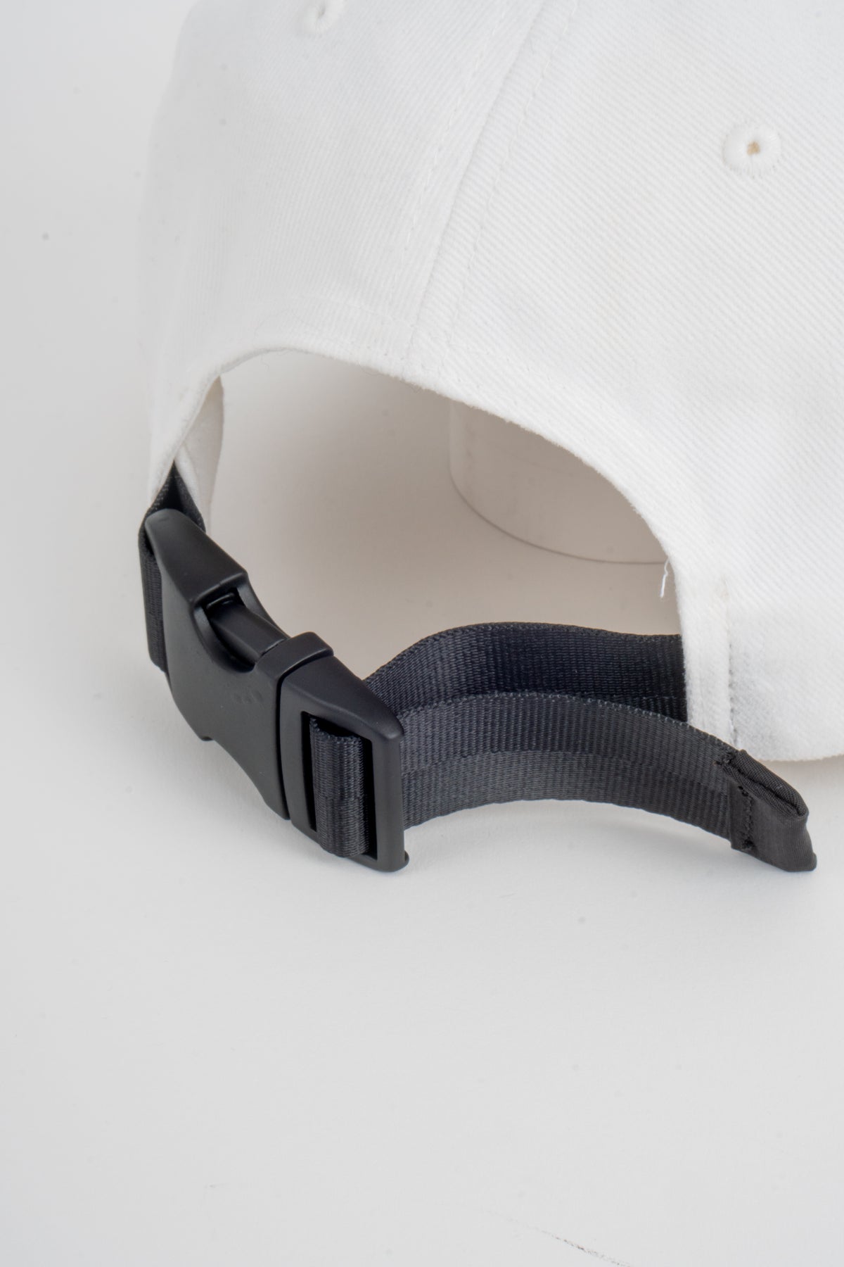 So Solid Hat White ACCESSORIES | HAT THE CELECT   