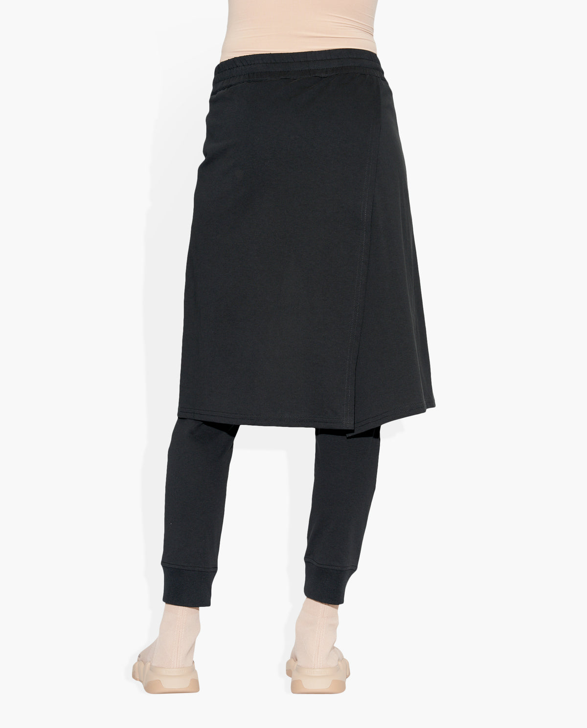 2D Skirt Pant Black PANTS | KNIT JOGGER THE CELECT WOMAN