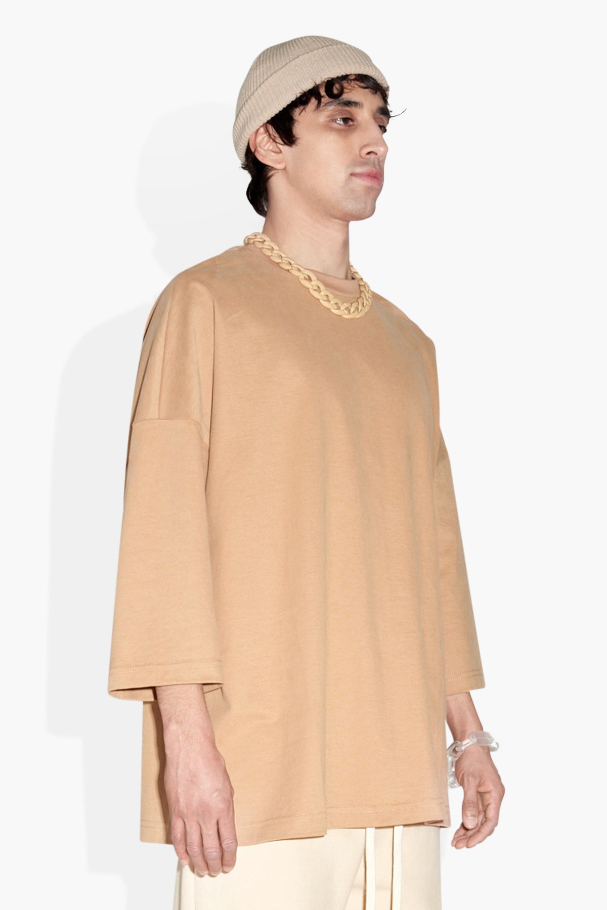 HUGE T BEIGE KNITS | SHORT SLEEVE THE CELECT   
