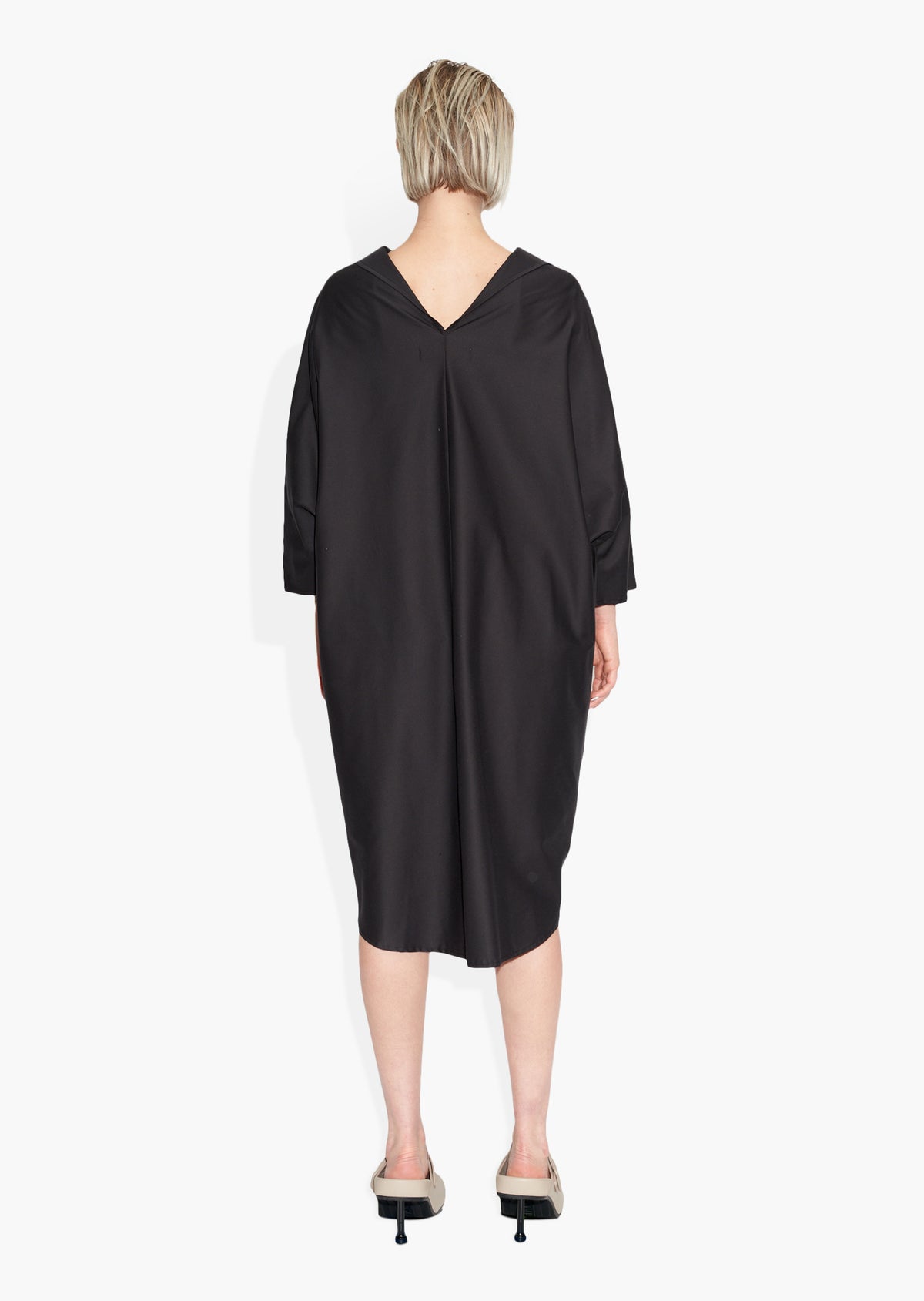 Poncho Dress Black DRESSES THE CELECT WOMAN