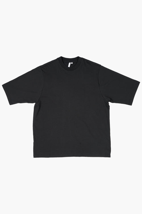 Square T Black 2 KNITS | SHORT SLEEVE THE CELECT   