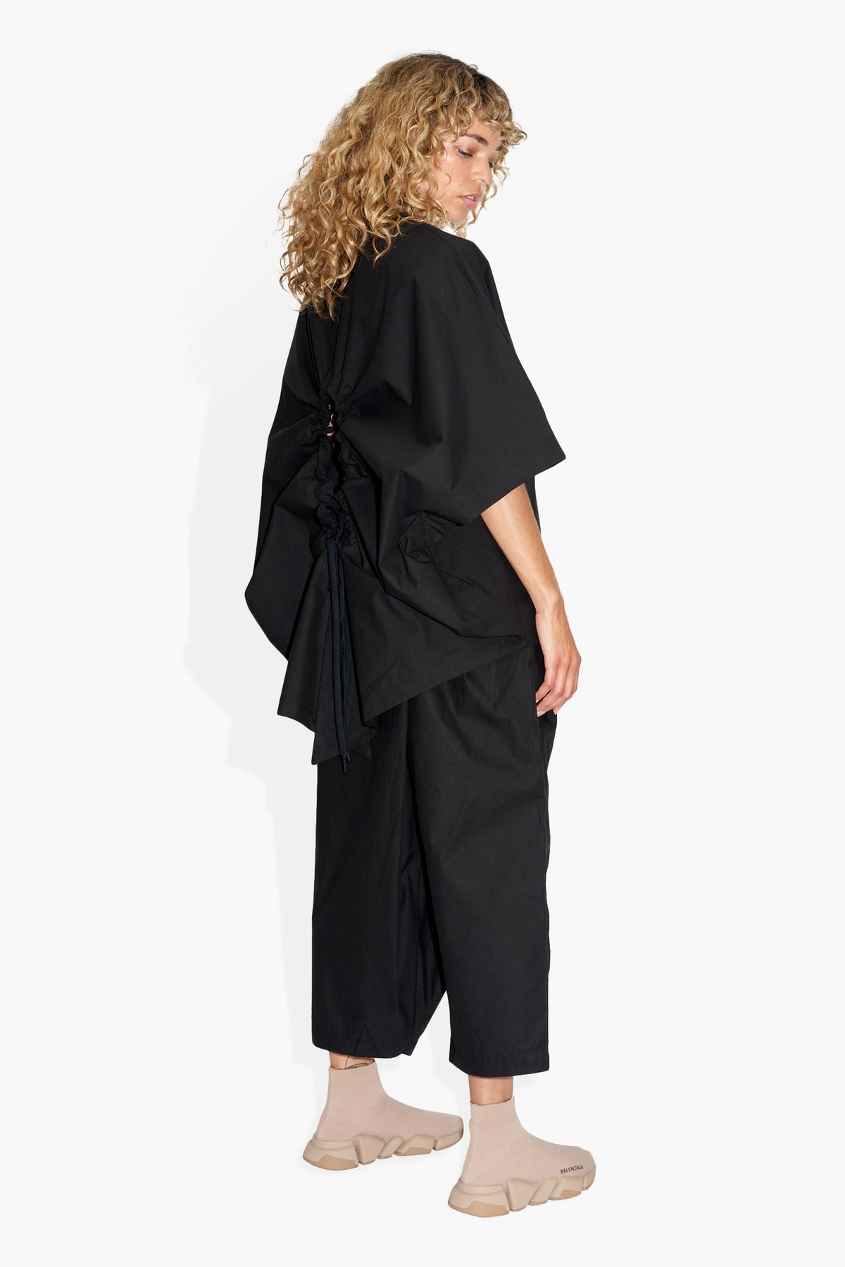Tethered Poncho Black BLOUSES | SHORT SLEEVE THE CELECT WOMAN