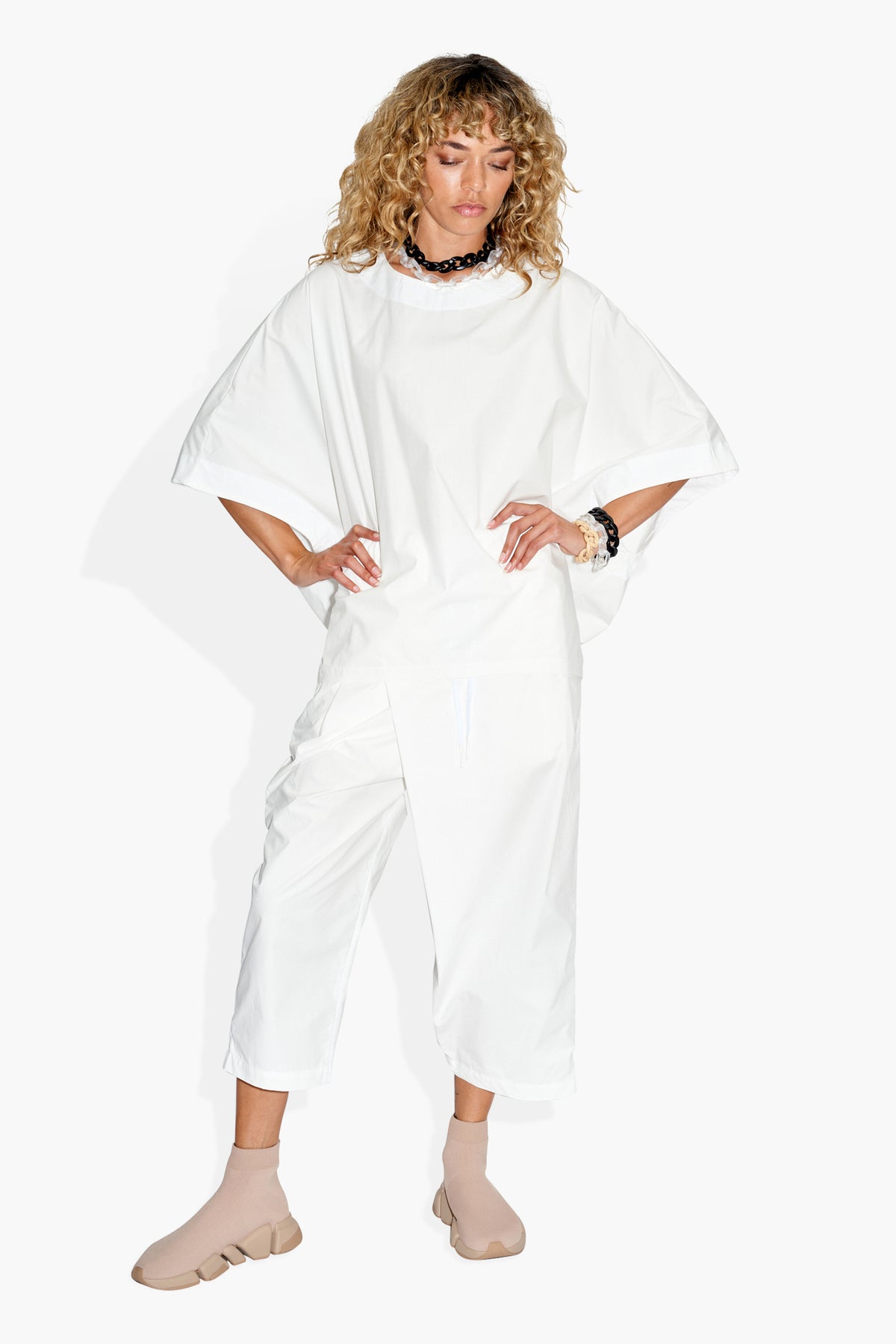 Tethered Poncho White BLOUSES | SHORT SLEEVE THE CELECT WOMAN